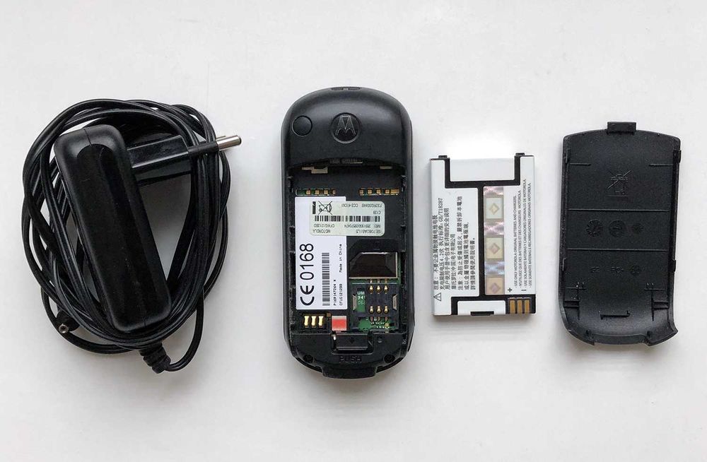 Телефон MOTOROLA C139