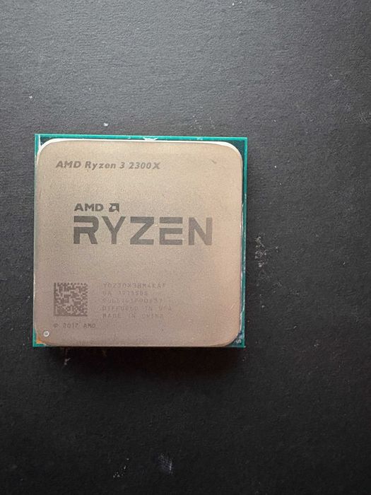 Procesor AMD Ryzen 3 2300X 3.5GHz STARE PERFECTA!