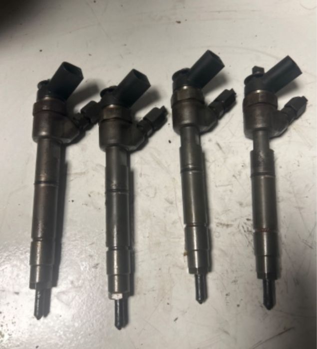 Injectoare Mercedes B class 2.0 cdi w245 A 6400700787