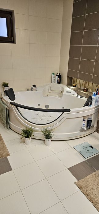 Vand cada hidromasaj