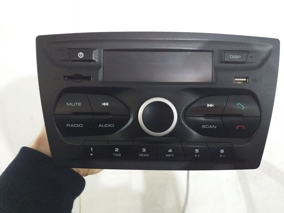 Штатная мультимедиа Лада Гранта