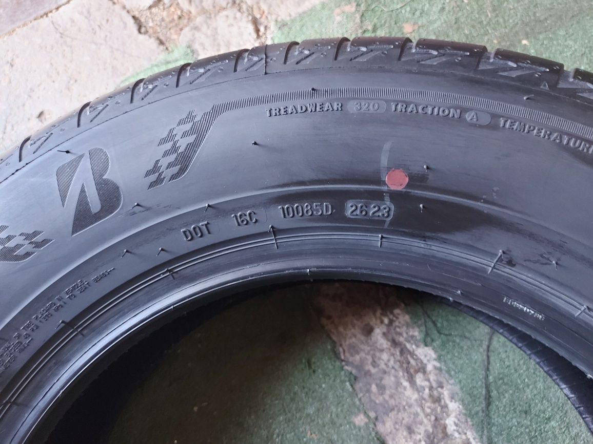 225 65 17 Bridgestone DOT 2023 vara NOI