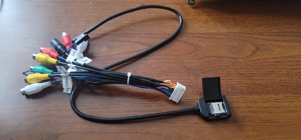 Navigatie Android 14 Universala. 4GB RAM 64GB ROM Octa-Core 1.6Ghz