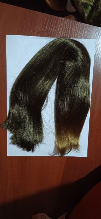 Волосы натуральные и искусственные новые,шиньон новый светлый