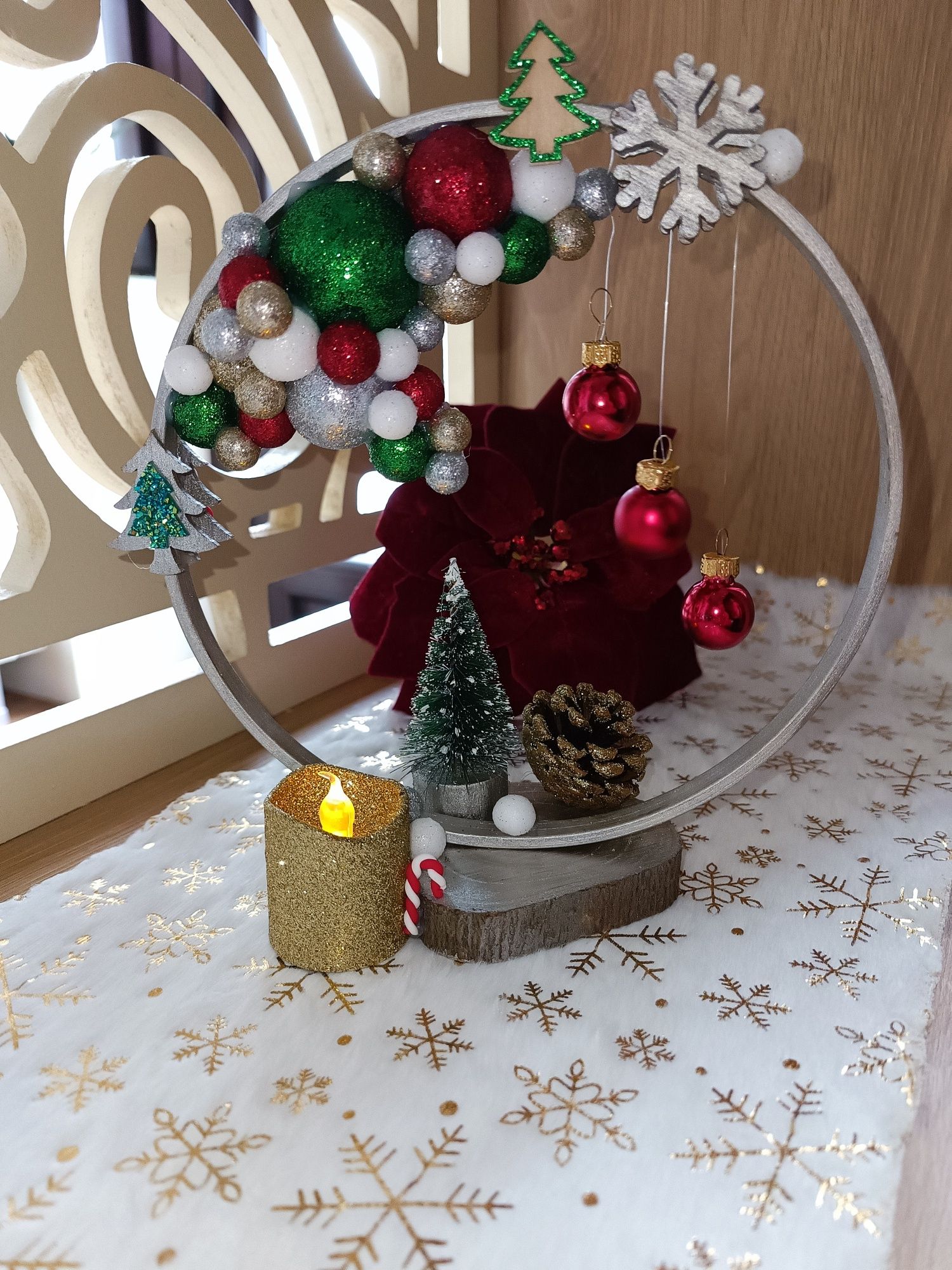 Decoratiuni /Aranjamente de Crăciun