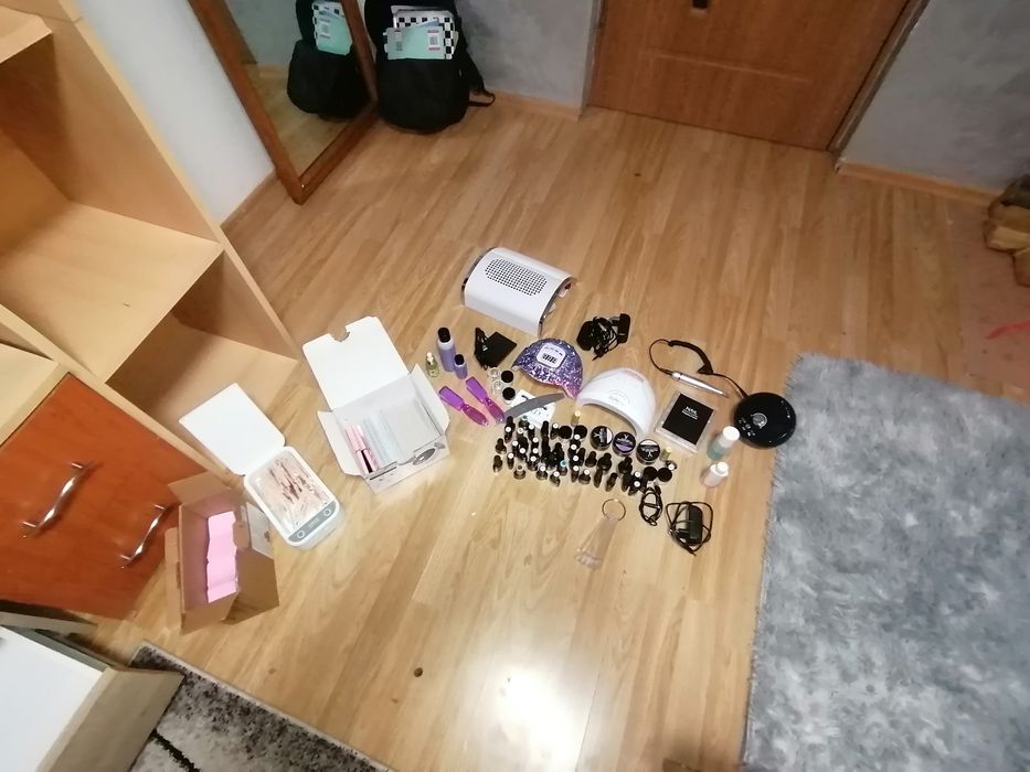 Vînd/schimb Kit unghii amatori CITEȘTE ANUNȚUL!!!