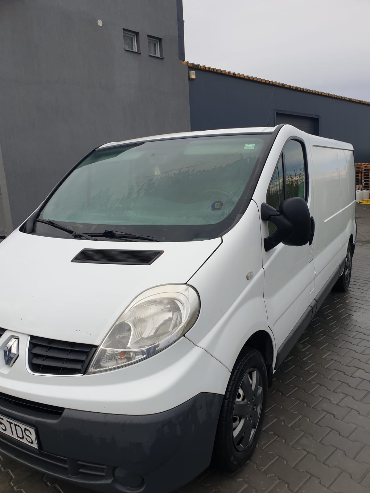 Vând Opel Vivaro