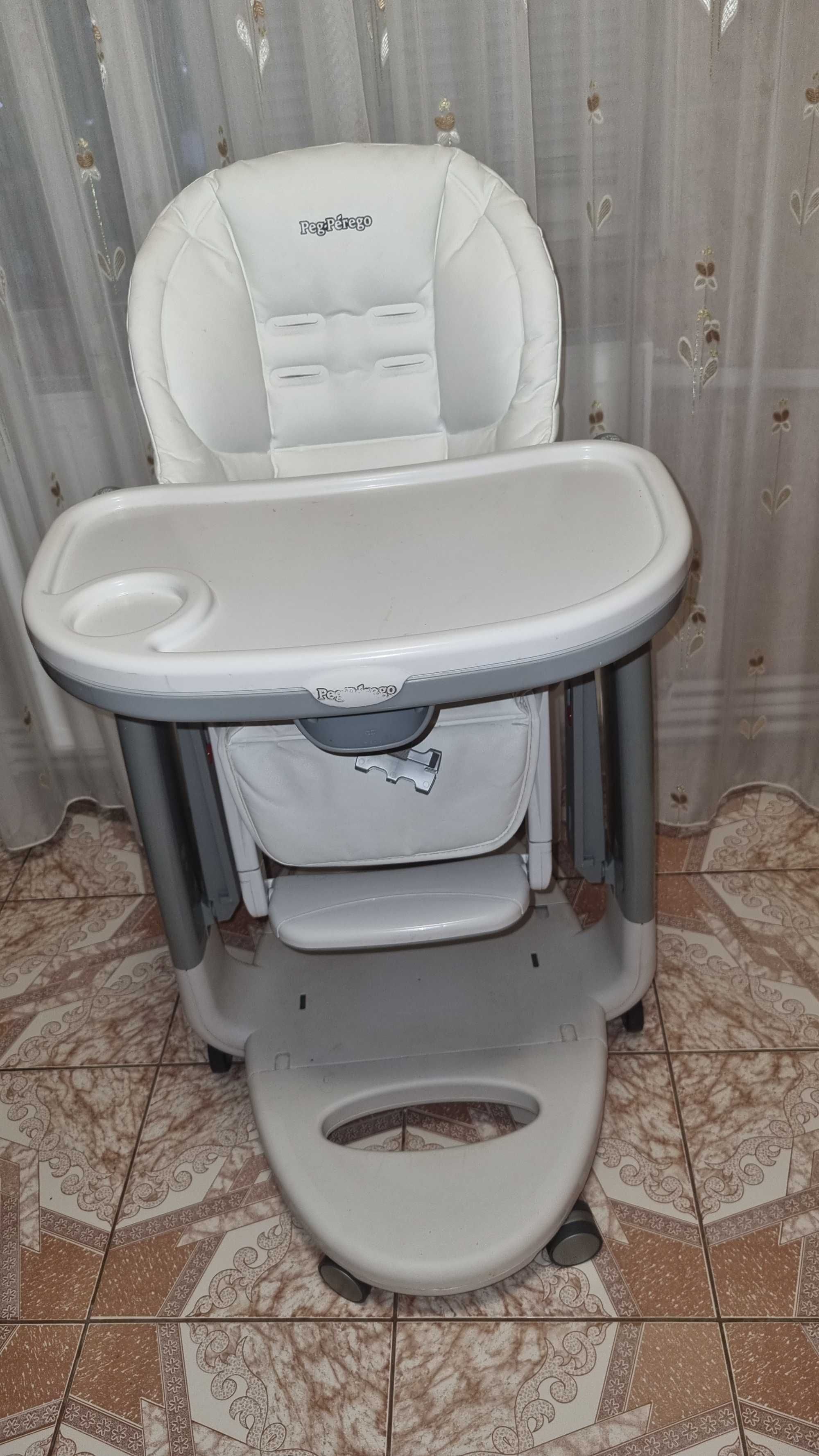 Scaun de masa 3 in 1 Peg Perego Tatamia Follow Me , Latte