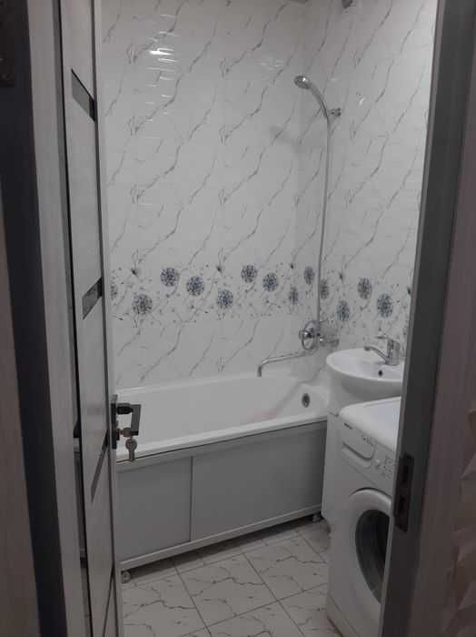 Срочно сдаётся  3 ком/2/4  на Мирзо Улугбекском Ор-р Ялангач