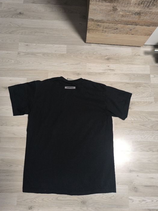 Блузи essential и Balenciaga чисто нови