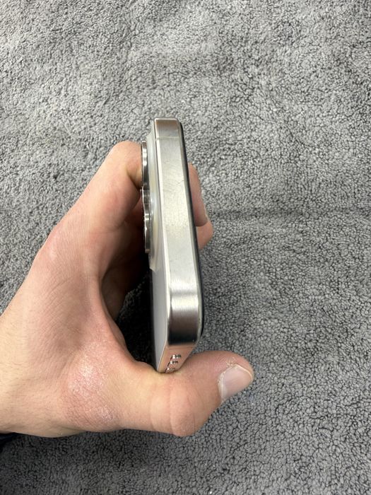 iphone 15 pro aybi yoq ochilmagan