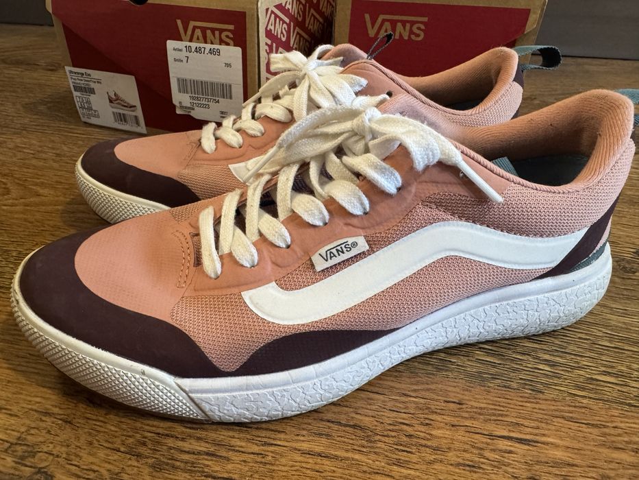 Vans Ultrarange Exo номер 39