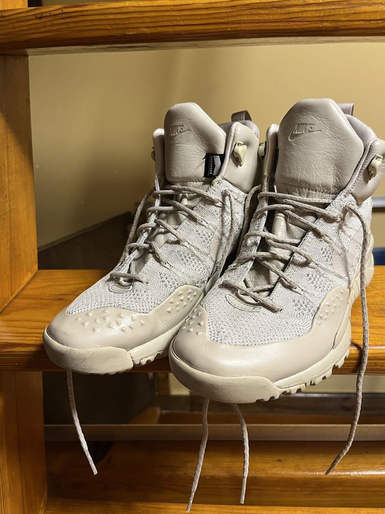 Дамски маратонки Nike