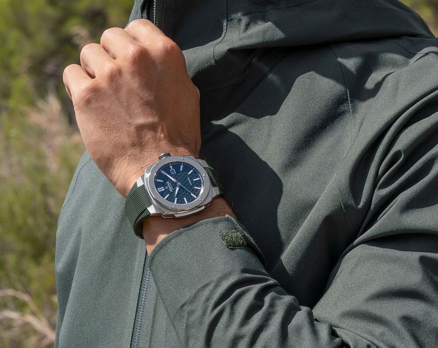 Швейцарские часы Alpina Alpiner Extreme