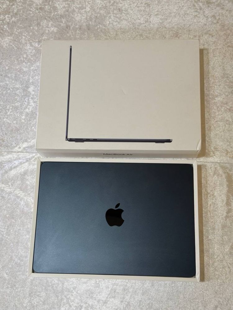MacBook Air M2 8 256