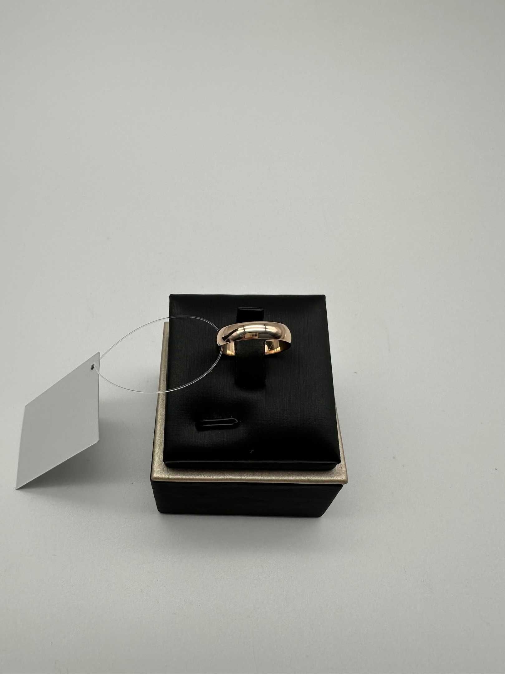 Золотое кольцо Артикул:1143/3-36000
