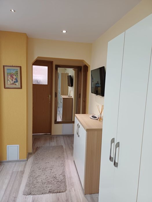 Vând apartament  2  camere  în Baia Mare