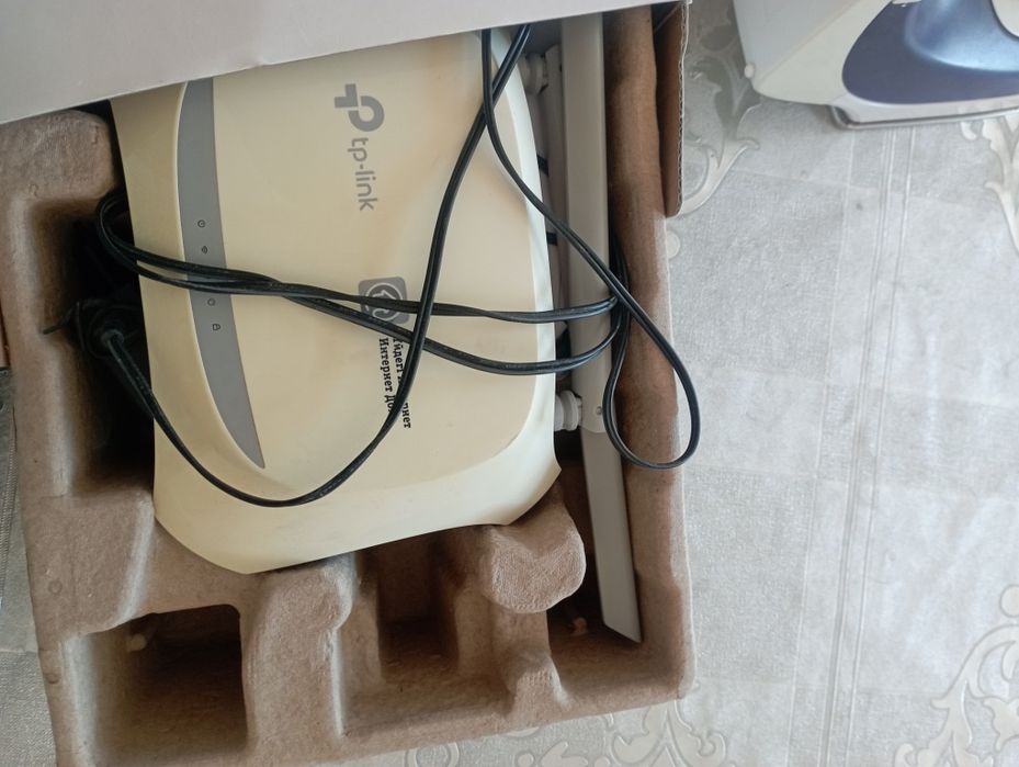 Продаю роутер в хорошем качестве