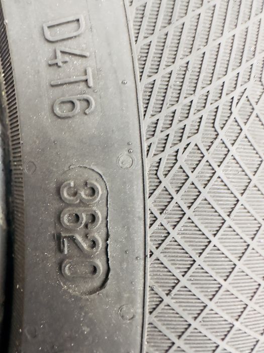 Vând jante BMW 225/50/R17 CAUCIUCURI DE IARNĂ