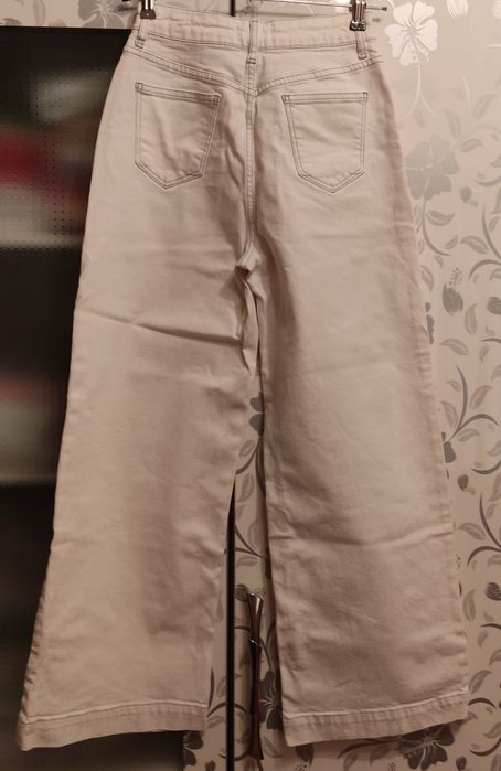 Джинсы молодежные женские