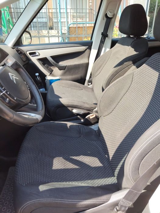 Продавам citroen c4 grand picasso