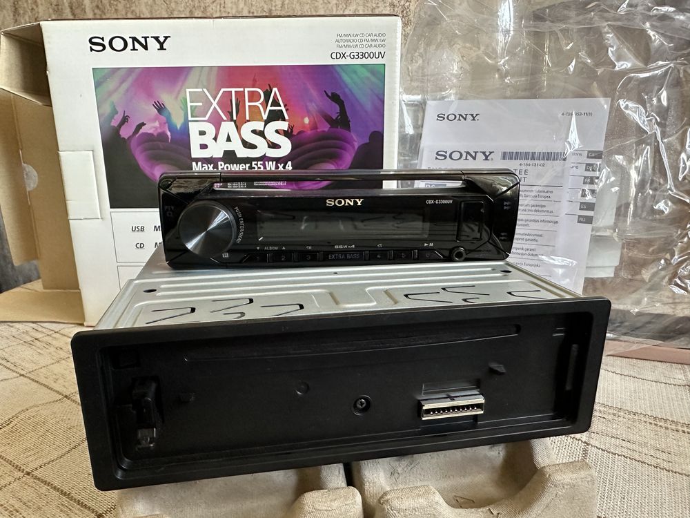 CD Sony CDX- G3300