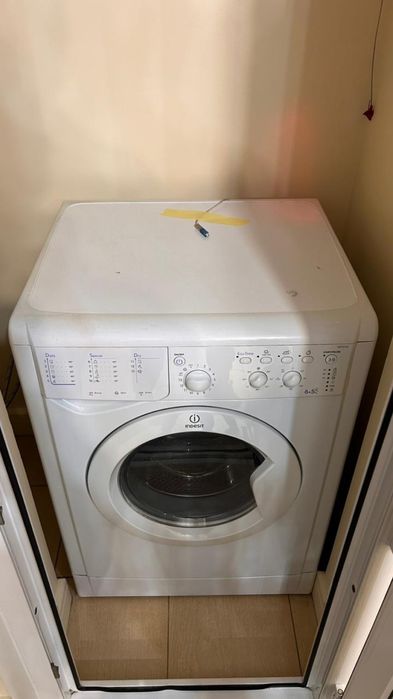 Стиралка indesit