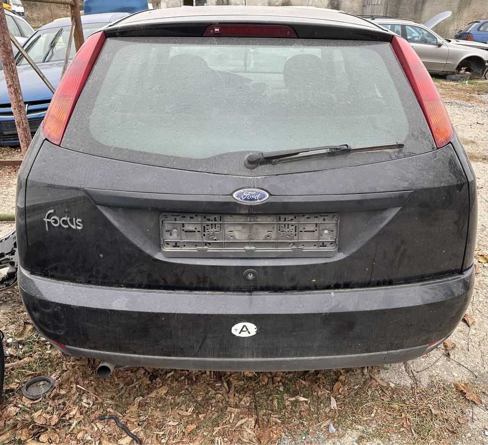 Ford Focus 1.6i на части