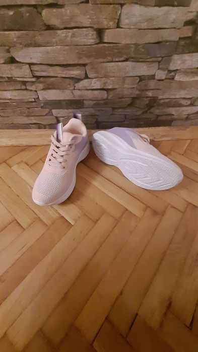 Маратонки 36 номер