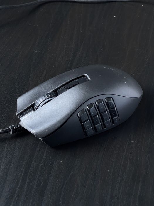 Продаю компьютерную мышь Razer Naga X