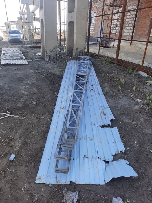 Металлическая ферма для навеса и крлвли