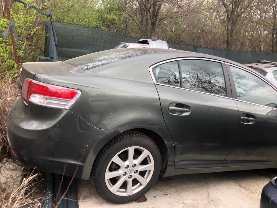 Dezmembram Toyota Avensis T27 1.8 Benzina 2009