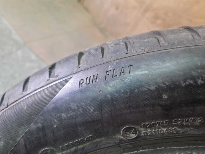 2 Pirelli R19 245/50
летни гуми Runflat 
DOT0622