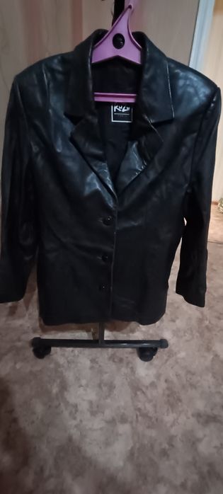 Пиджак из натуральной кожи