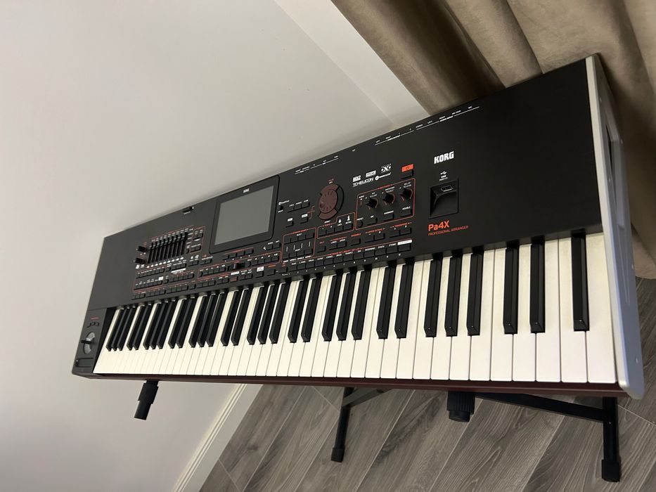 Korg pa4x oriental 76 key stare nouă !!