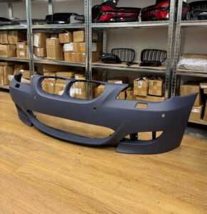 Предна Броня M5 за BMW E60/E61-18мм,24мм или БЕЗ Парктроник-Грундирана