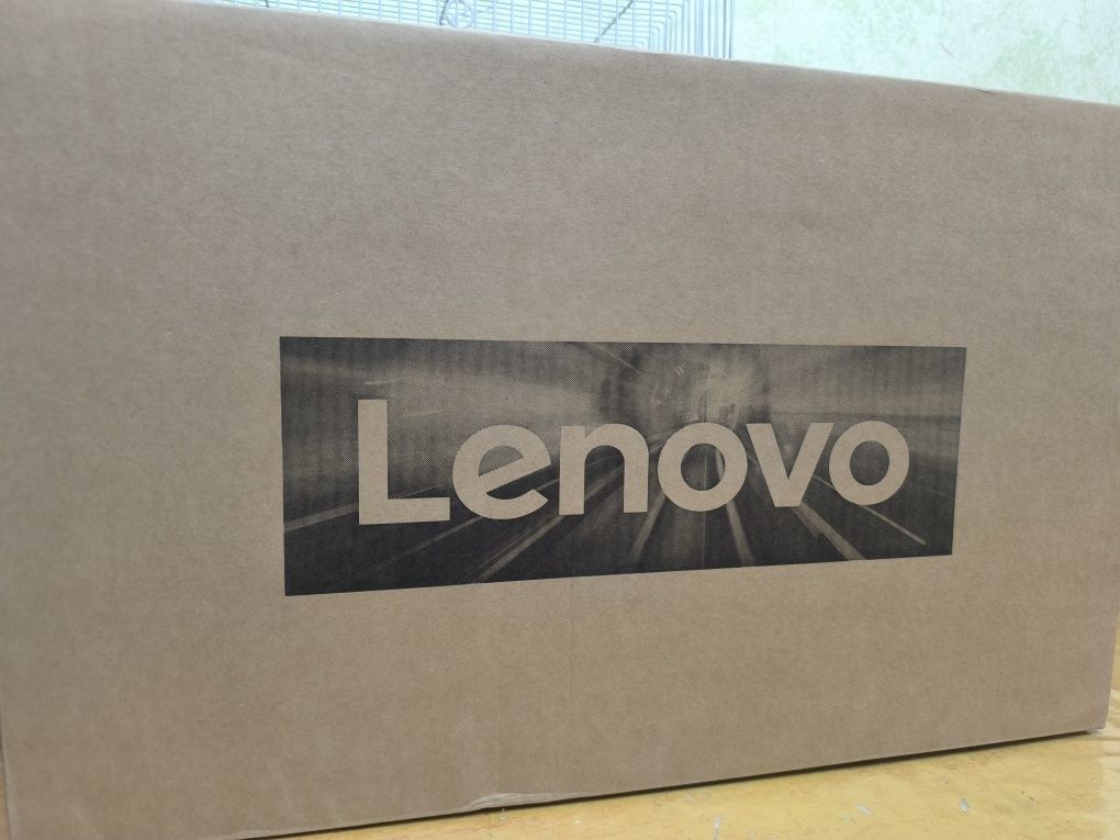 Lenovo IPN4020 4GB/256SSD +Windows и офисные программы