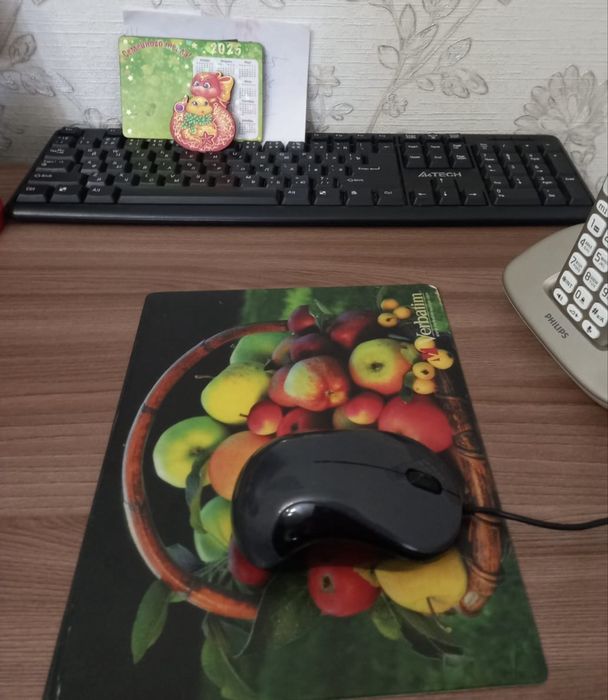 Продам принтер 3в1, монитор, систем блок, клавиатуру и мышку.