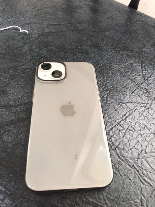 Iphone 14 с коробкой в хорошем состоянии