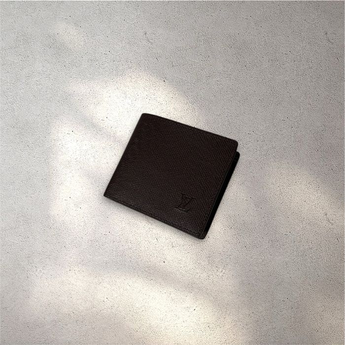 Portofel Louis Vuitton maro din piele – nou în cutie