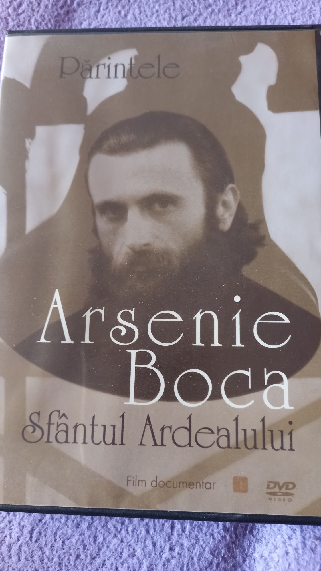 Vand DVD cu Arsenie Boca-Sfântul Ardealului