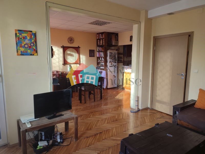 Продава се Многостаен апартамент в Варна, Спортна зала - 107 кв.м за 1729 €/кв.м - Снимка #1