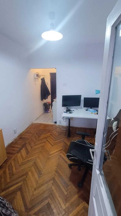 Garsoniera, zona Central, Casa de Cultura