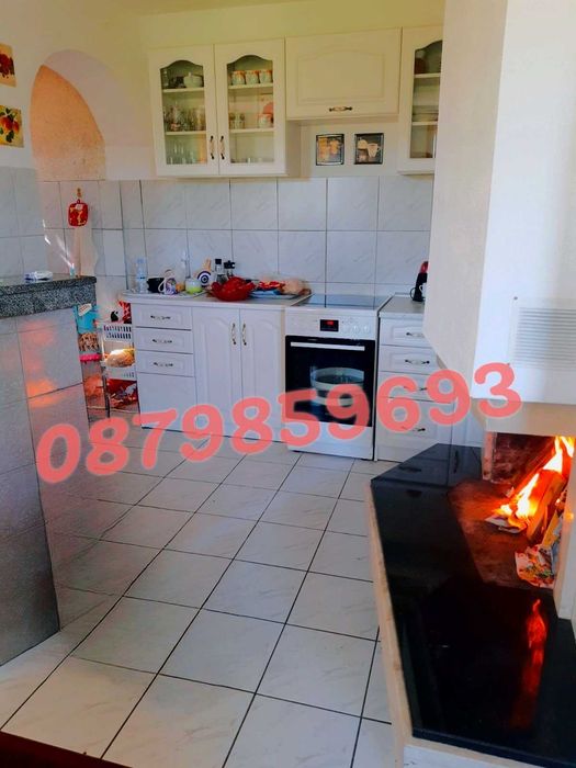 Обзаведена къща в кв. Панчарево