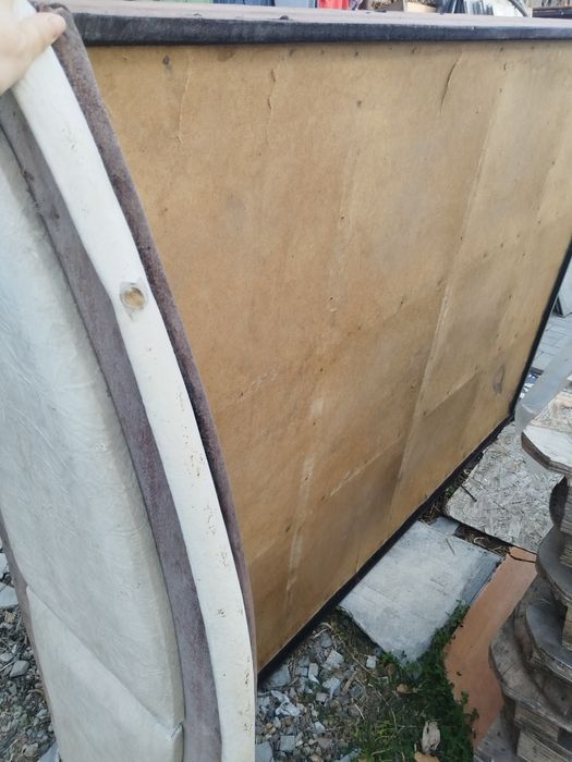 кровать 140х200 продам 10000