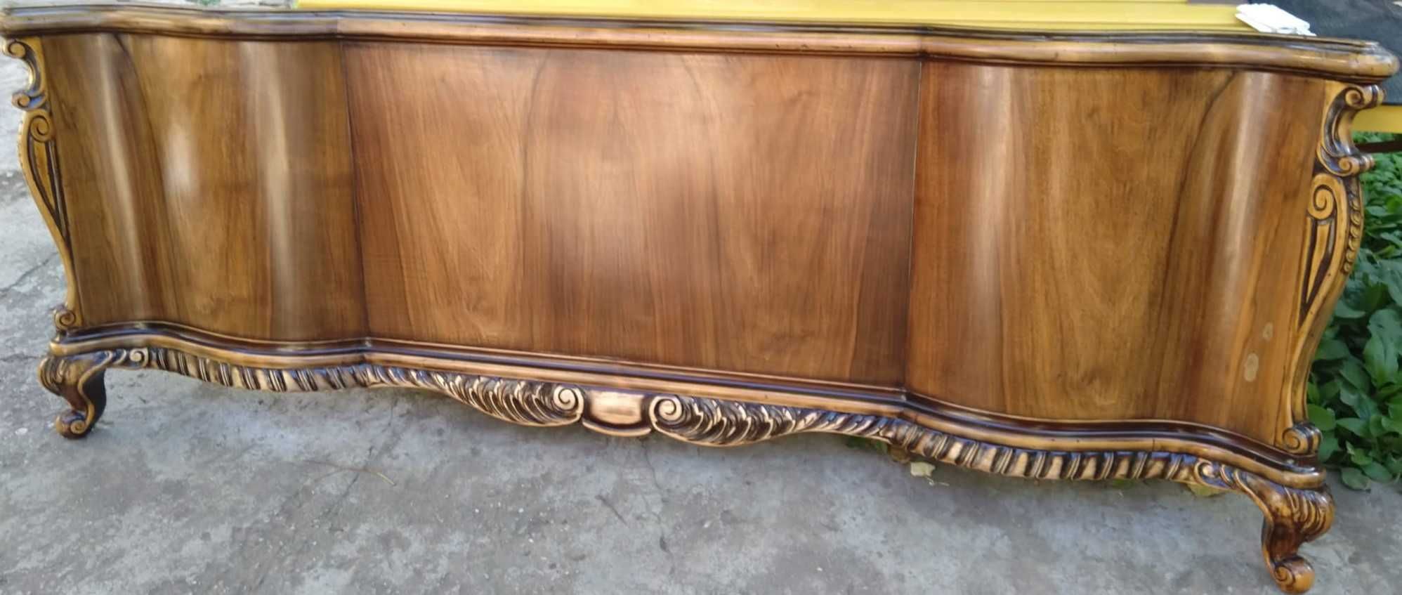 Vand dormitor complet din lemn masiv de nuc ArtNouveau restaurat