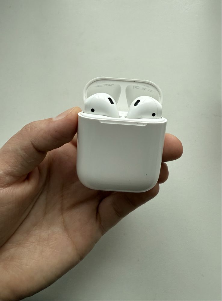 Airpods 2, lightening