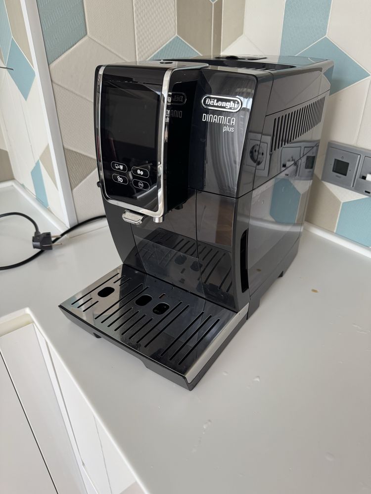 Продам кофемашину Delonghi