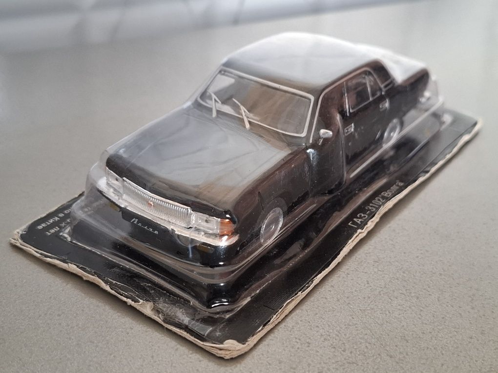 Коллекционная модель Волга ГАЗ 3102, масштаб 1:43