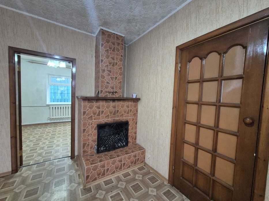 Продам 4 комн дом в соцгороде